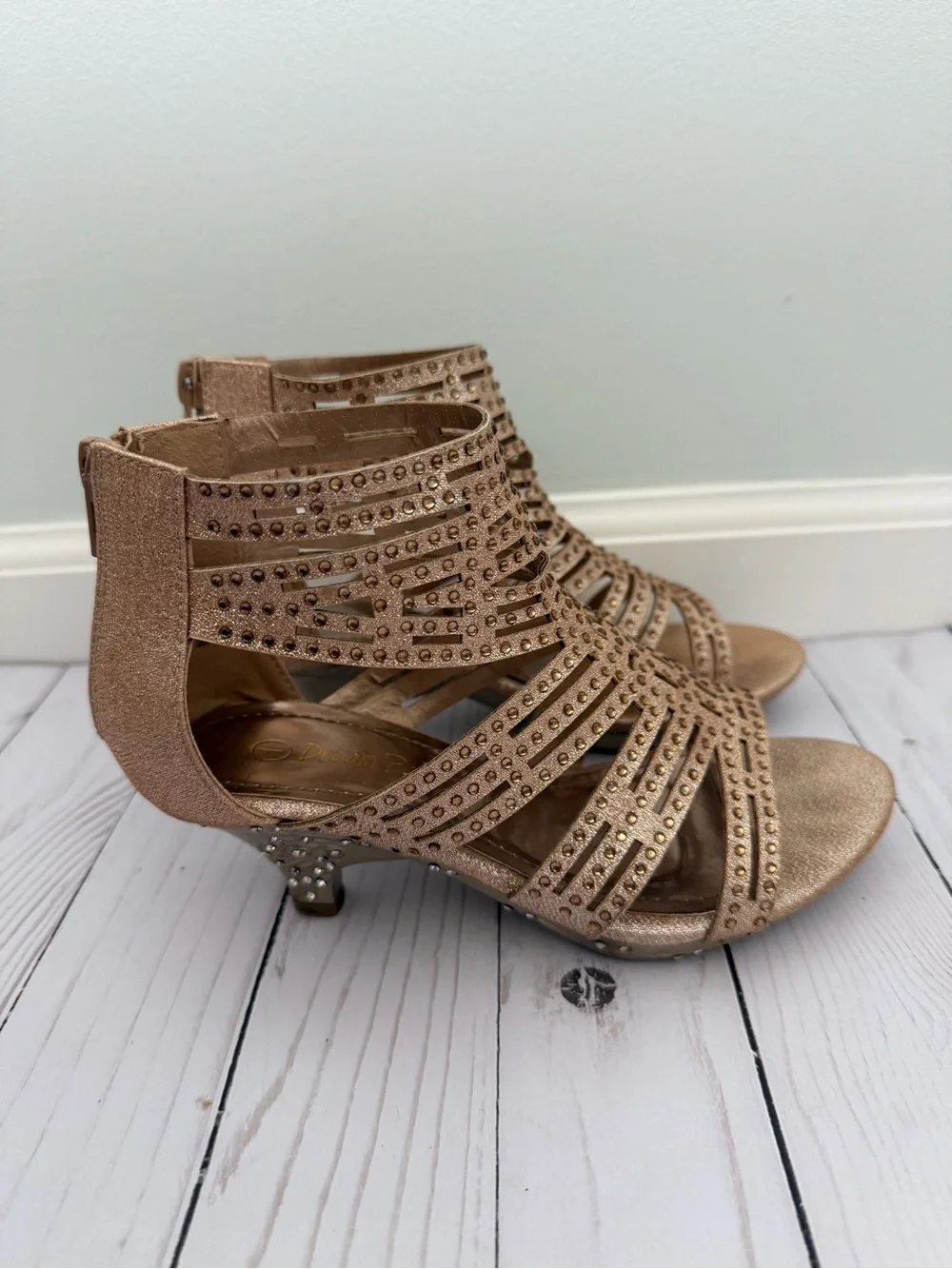 Dream Pairs Rose Gold Strappy Studded Girls' Dress Sandals